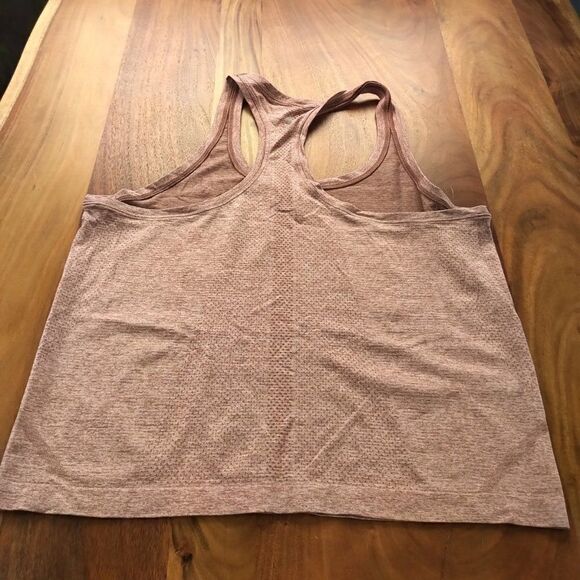 Lululemon Swiftly Tech Racerback Tank Top 2.0 *Race Length - Picture 3 of 6